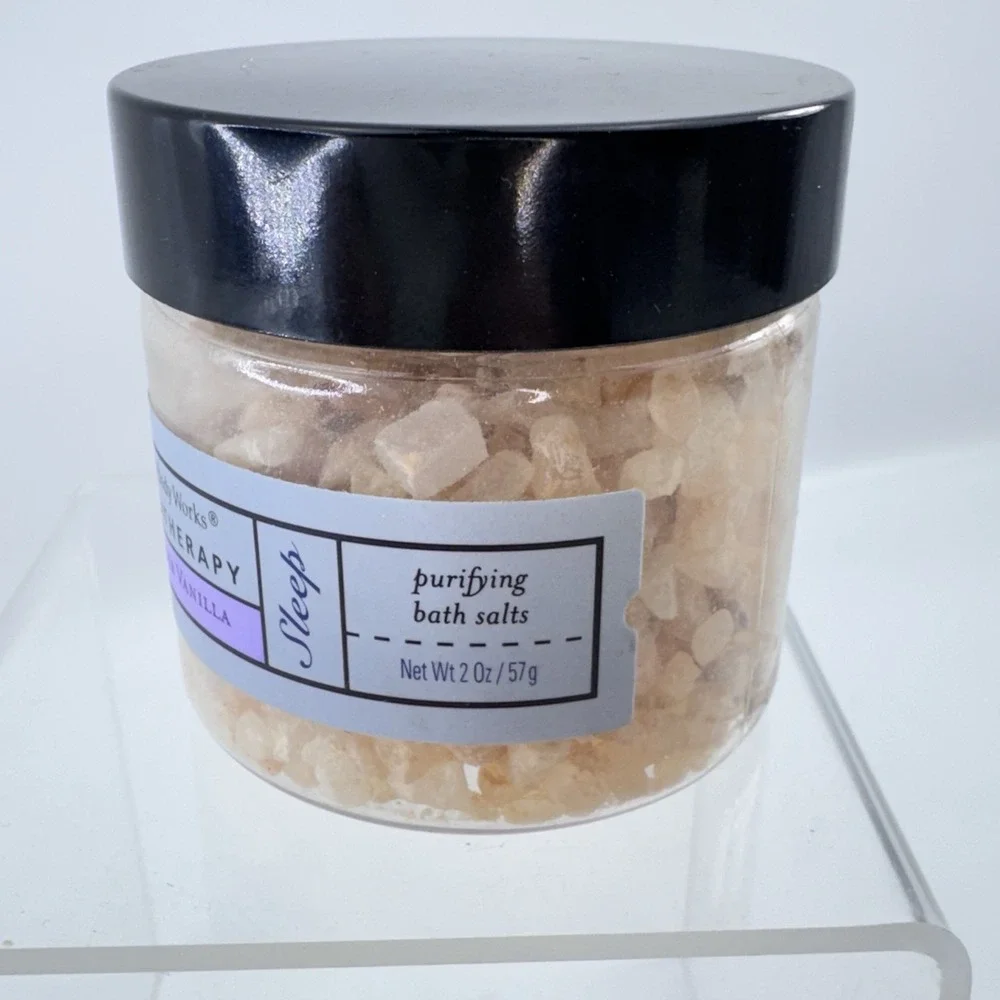 Bath & Body Works Aromatherapy Lavender vanilla sleep purifying bath salts 2 Oz